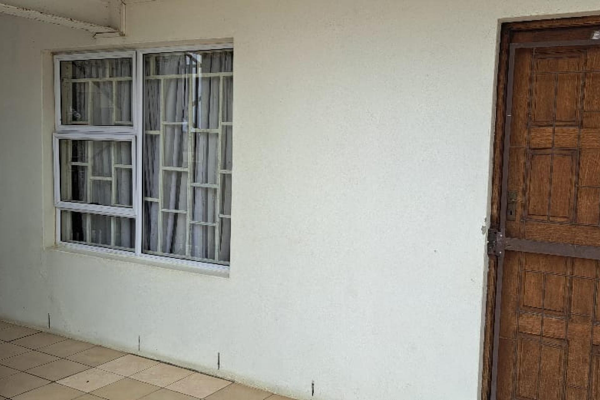 Bachelor Flat for Sale in Strand