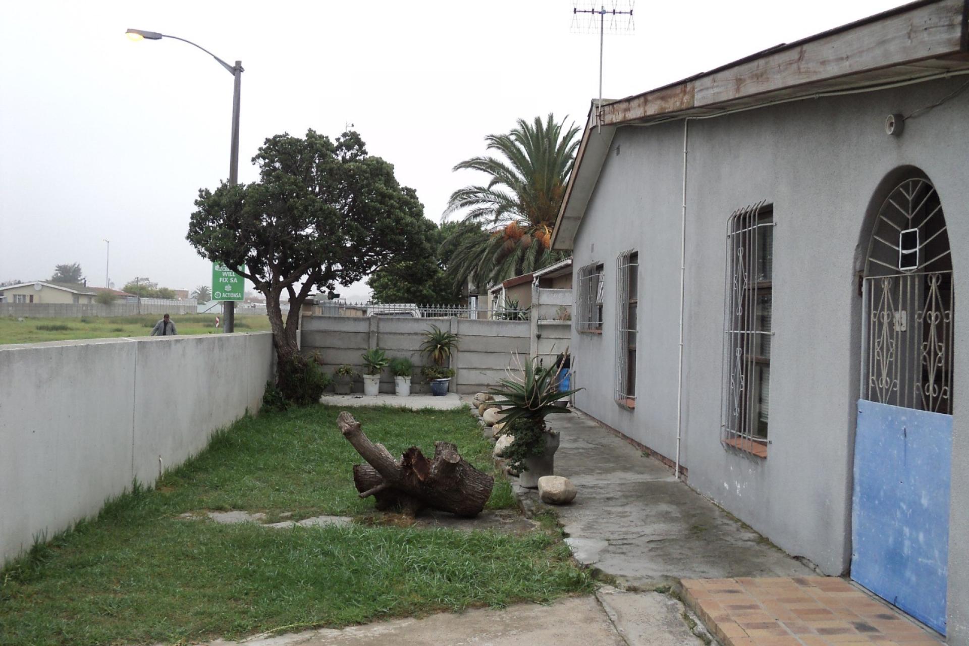 3 Bedroom House PLUS 2 Bedroom Granny Flat for Sale in Perm Gardens, Rosedale