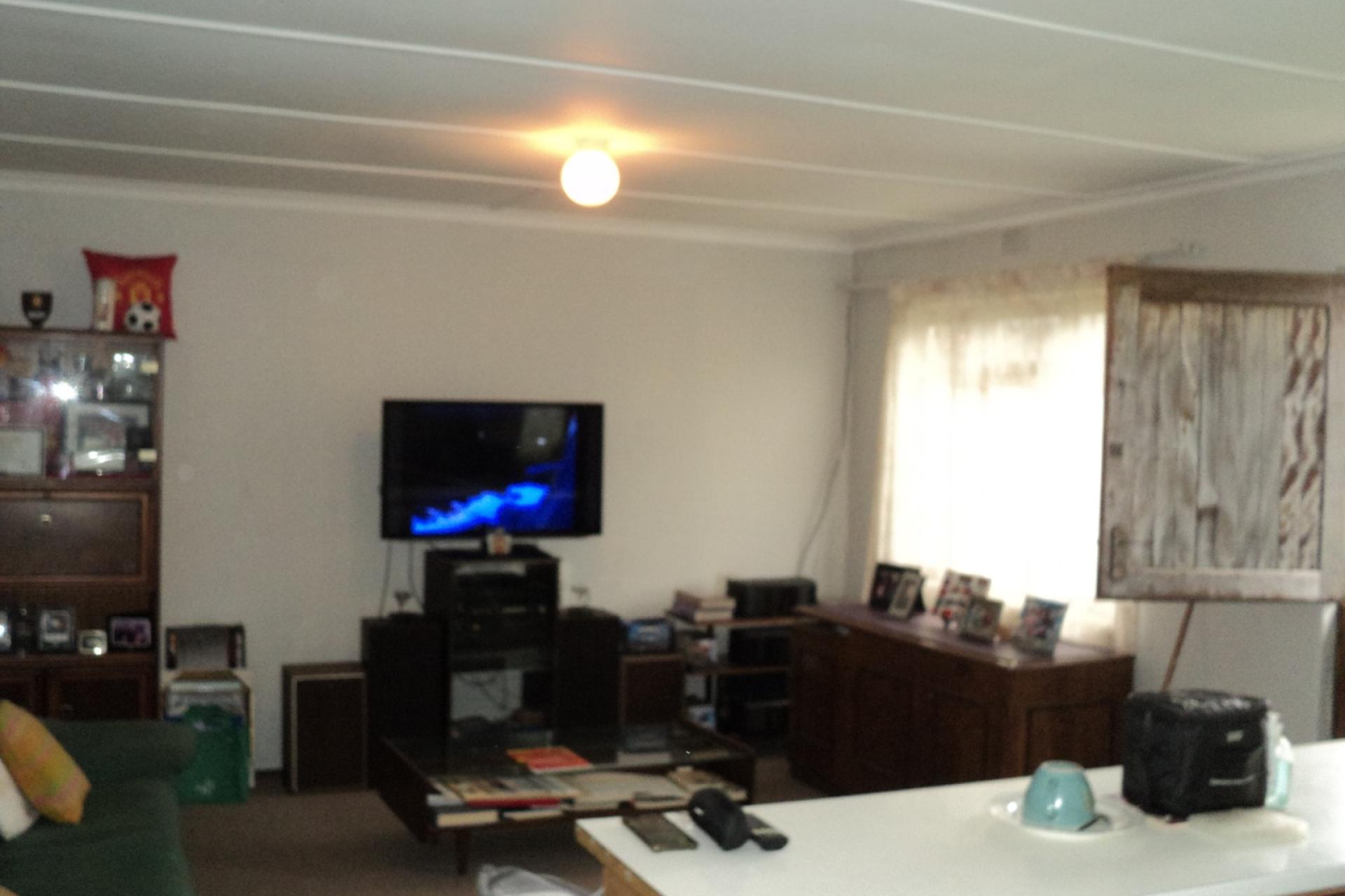 3 Bedroom House PLUS 2 Bedroom Granny Flat for Sale in Perm Gardens, Rosedale