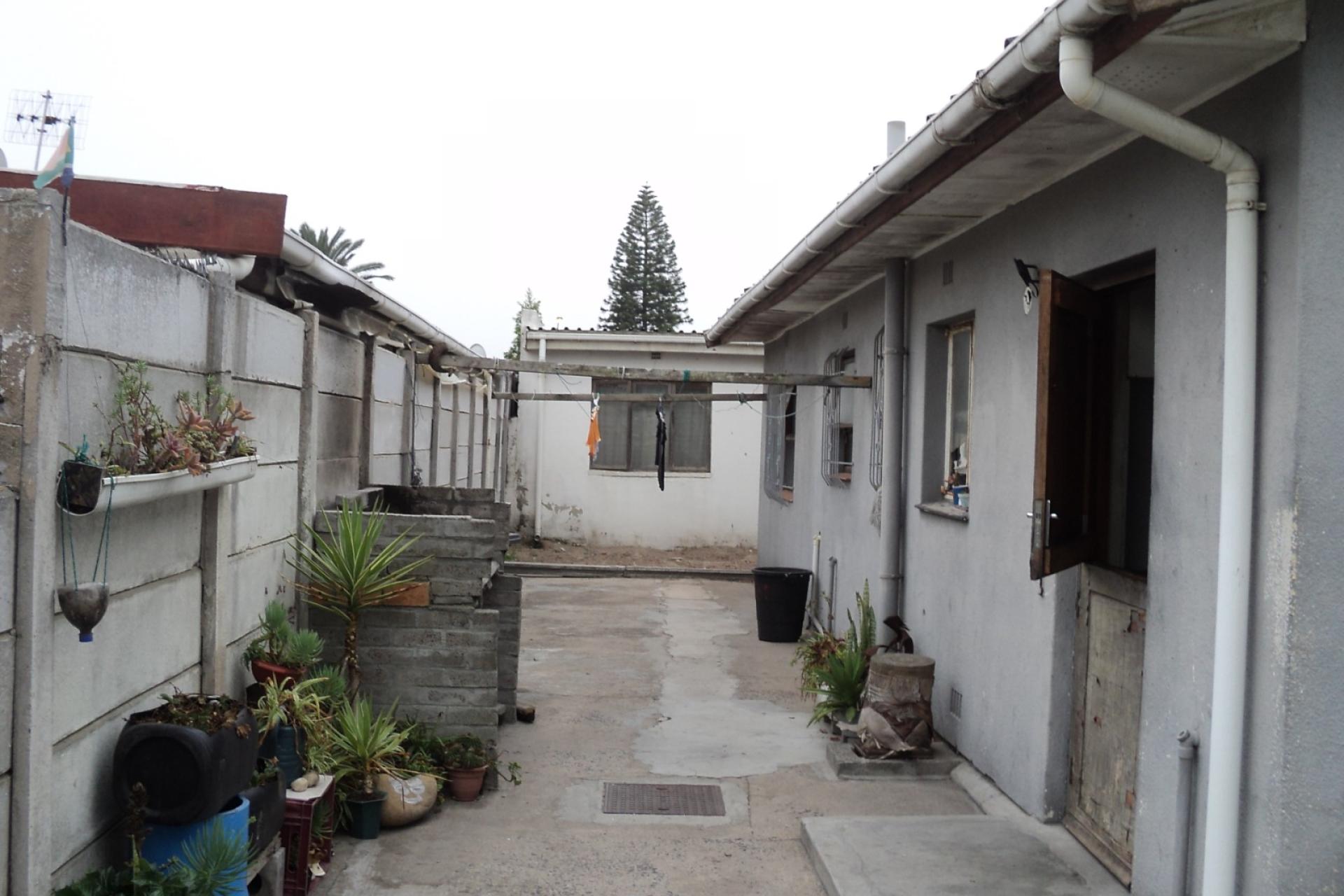 3 Bedroom House PLUS 2 Bedroom Granny Flat for Sale in Perm Gardens, Rosedale