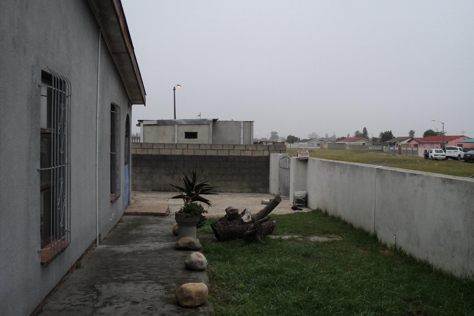 3 Bedroom House PLUS 2 Bedroom Granny Flat for Sale in Perm Gardens, Rosedale