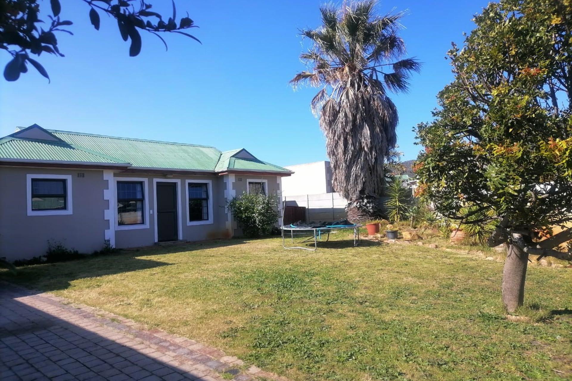 Modern 3-Bedroom Home in Scenic Noordhoek for Sale
