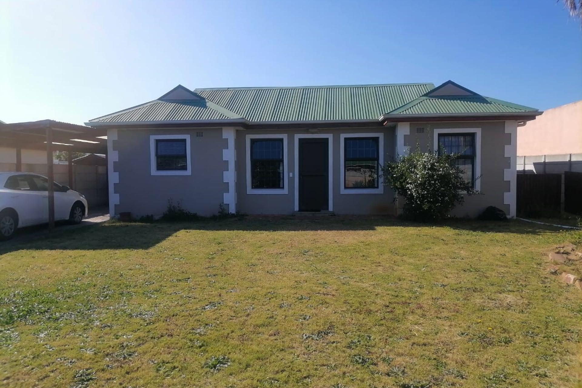 Modern 3-Bedroom Home in Scenic Noordhoek for Sale