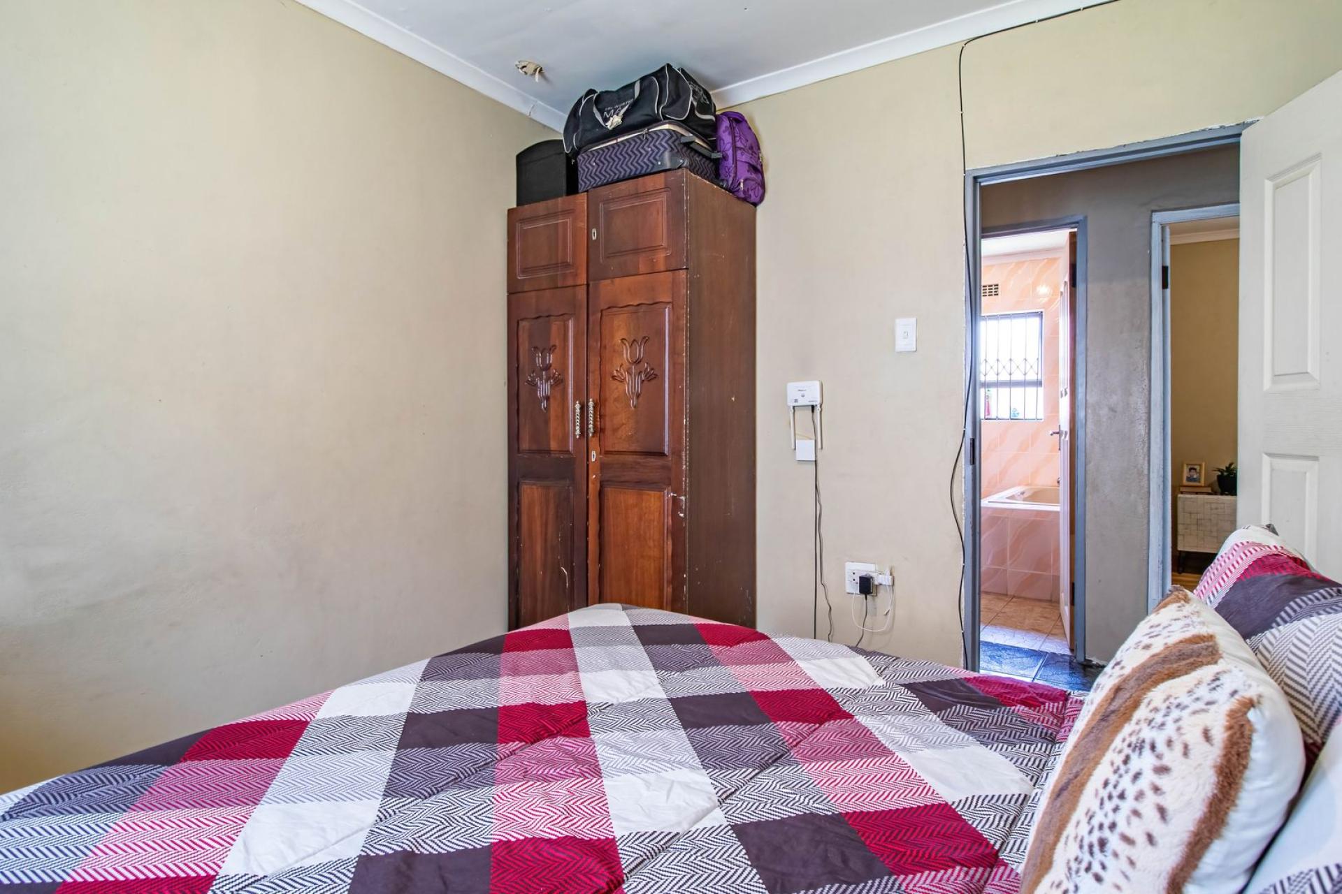 A MODERN GEM IN THE HEART OF SUNBIRD PARK – WHERE SPACE MEETS STYLE! 