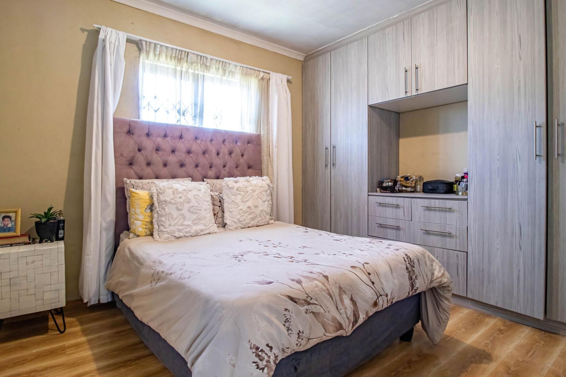 A MODERN GEM IN THE HEART OF SUNBIRD PARK – WHERE SPACE MEETS STYLE! 