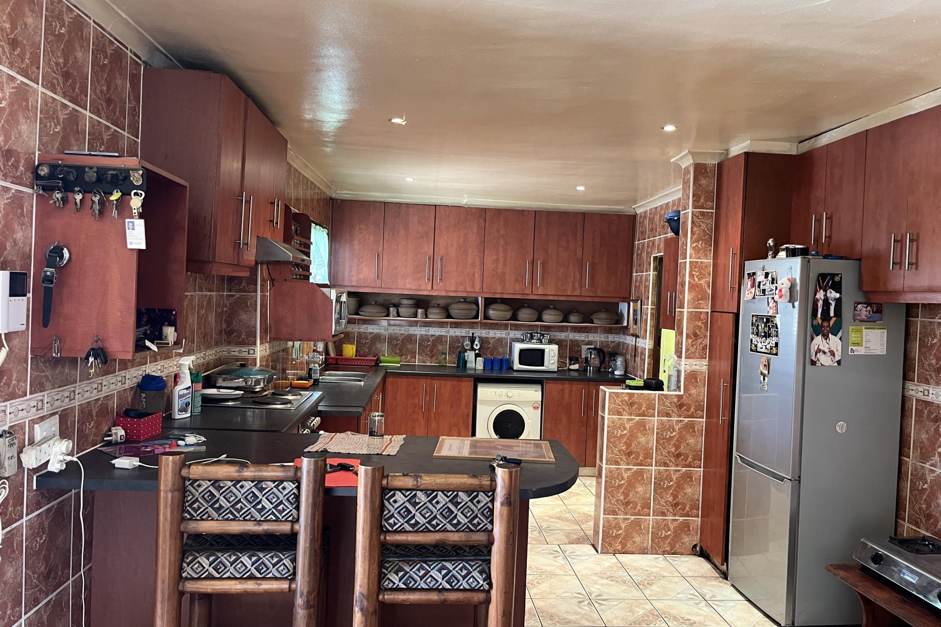 Prestigious 3 Bedroom Family Home In Upmarket Location of Hillcrest Heights For Sale