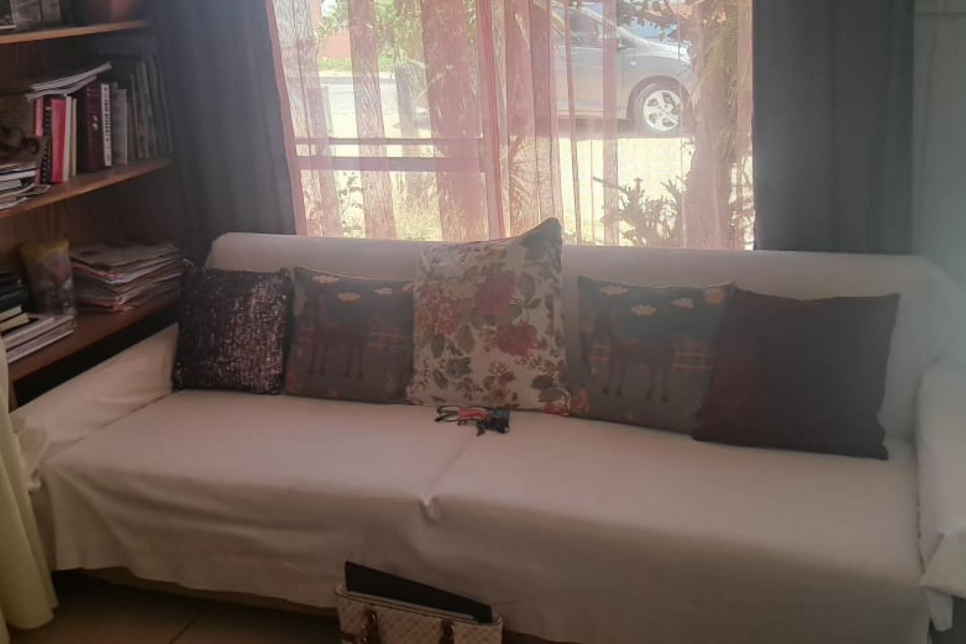 Charming 3 Bedroom Home for Sale in Macassar