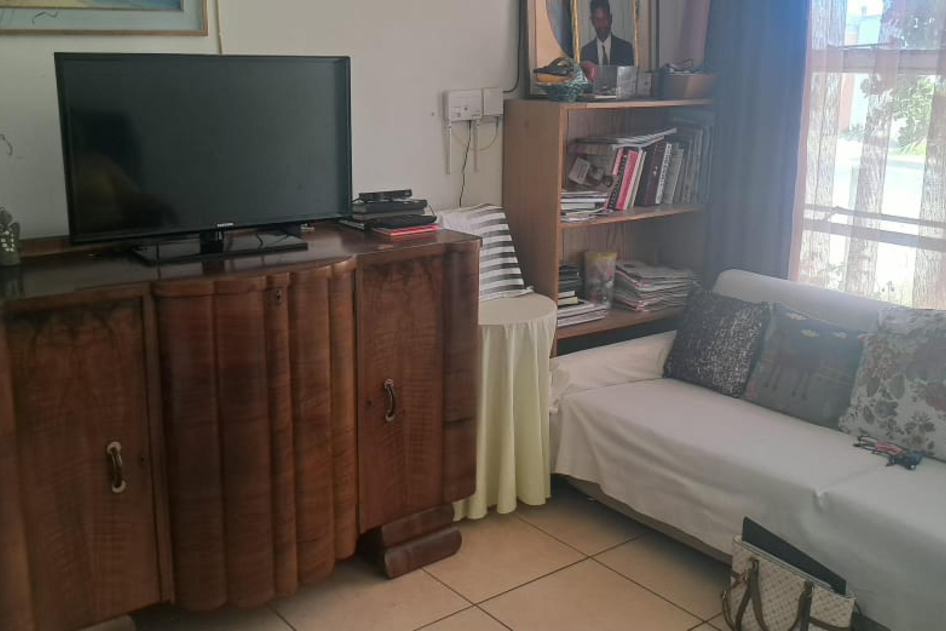 Charming 3 Bedroom Home for Sale in Macassar