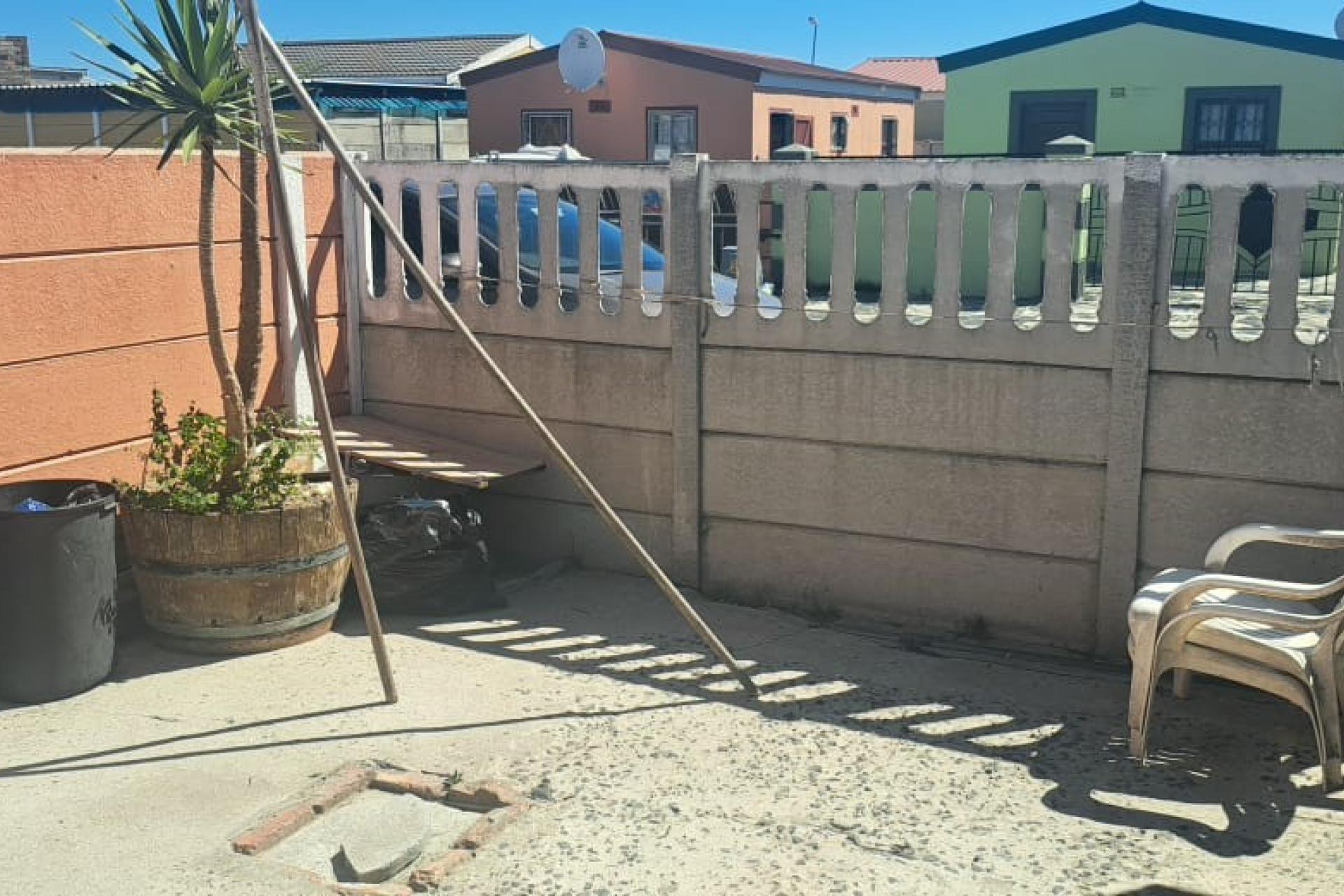 Great Opportunity - 2 Bedroom Home for Sale in Eerste River