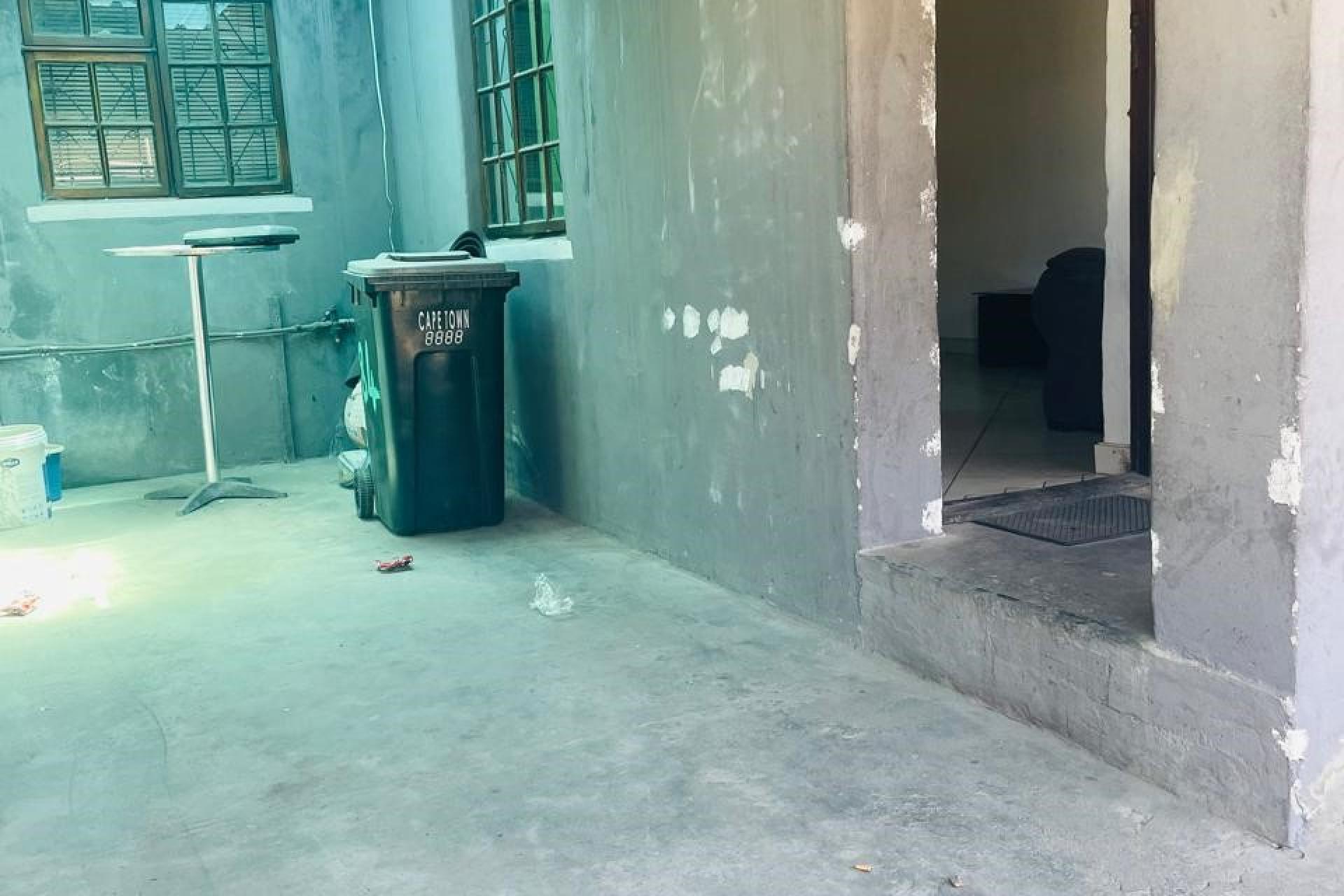 Spacious 4 Bedroom Maisonette for Sale in Valhalla Park