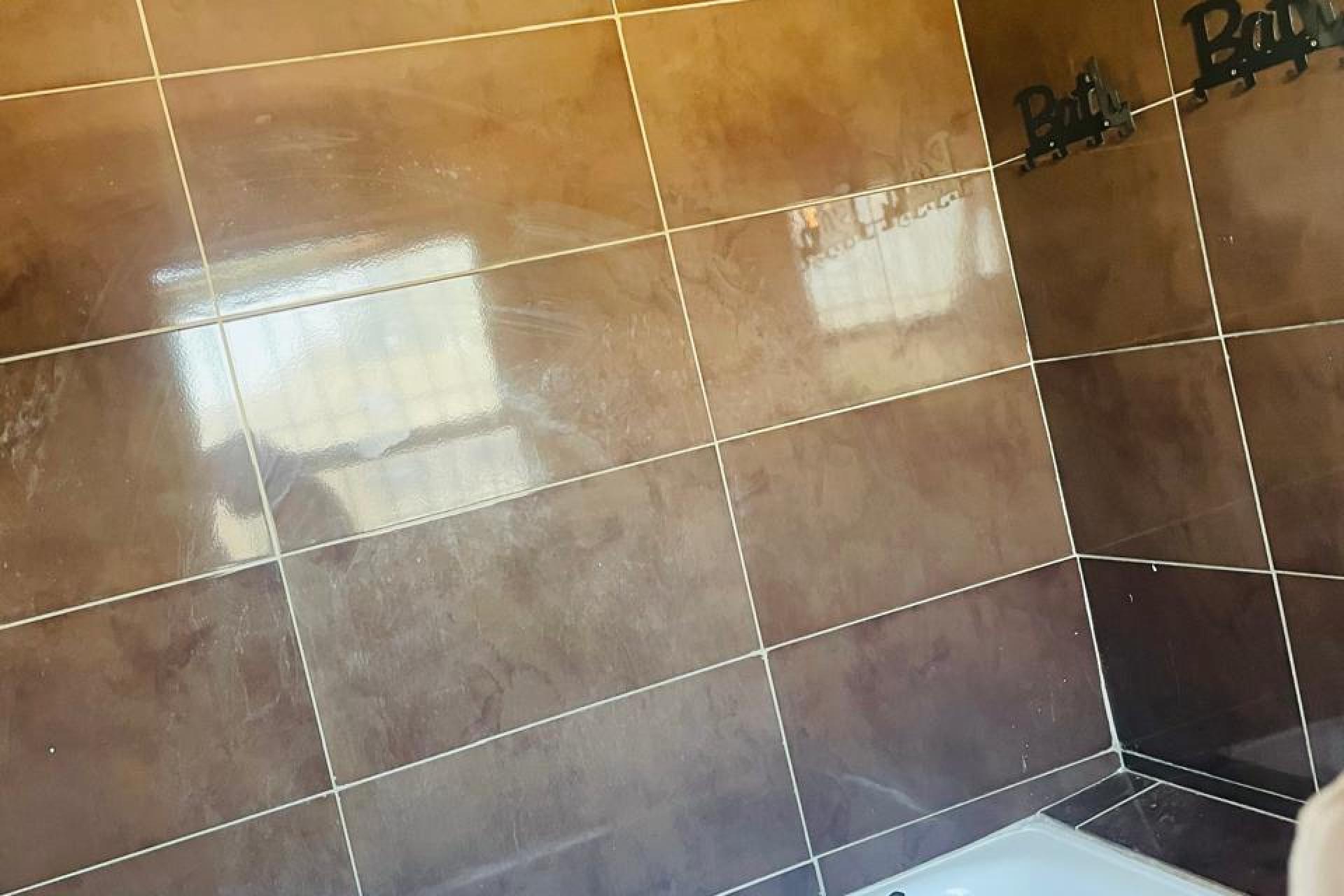 Spacious 4 Bedroom Maisonette for Sale in Valhalla Park