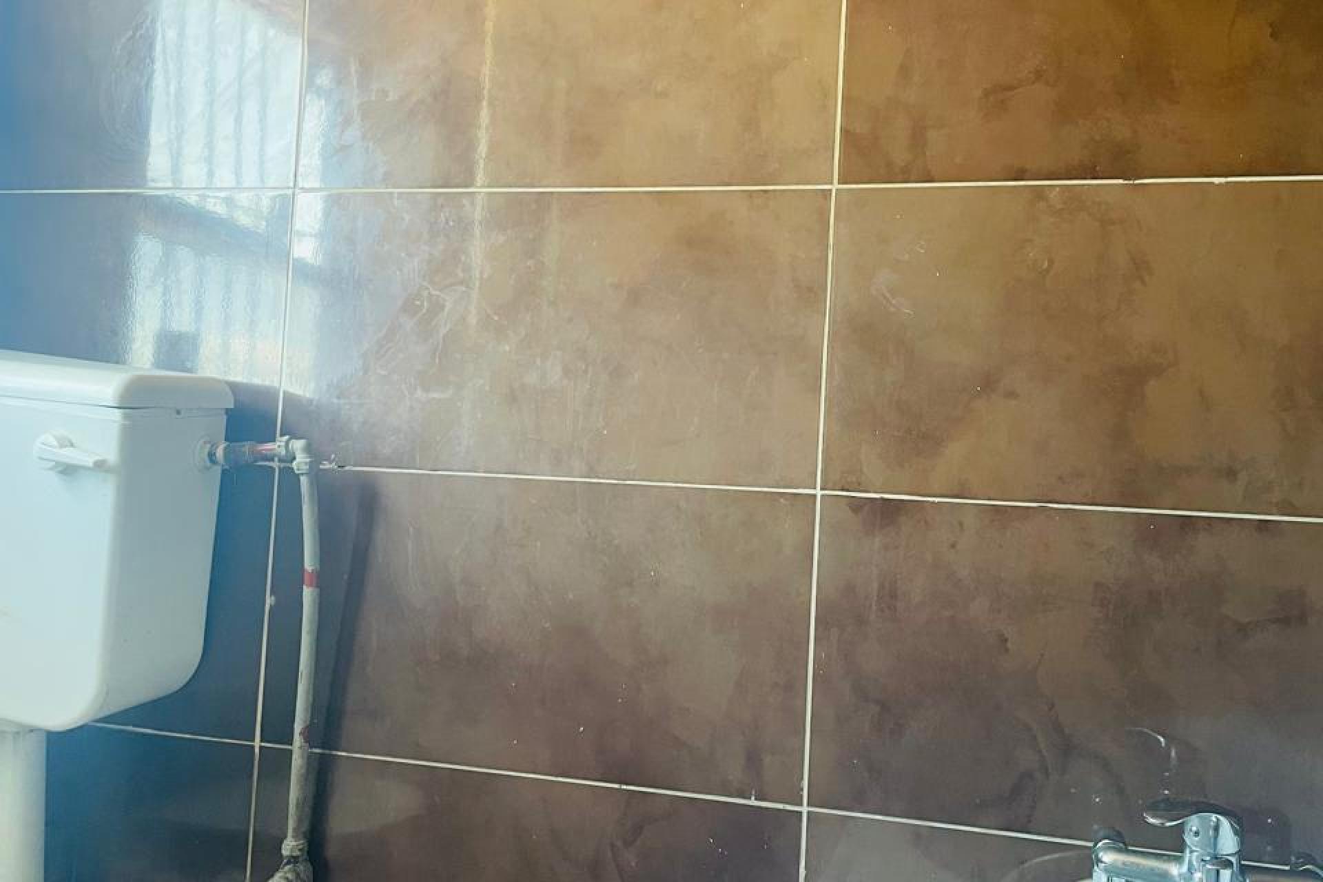 Spacious 4 Bedroom Maisonette for Sale in Valhalla Park