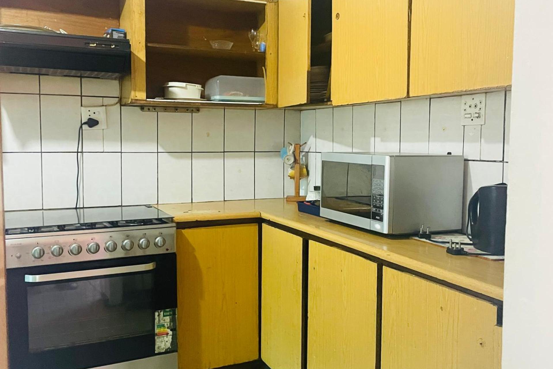 Spacious 4 Bedroom Maisonette for Sale in Valhalla Park