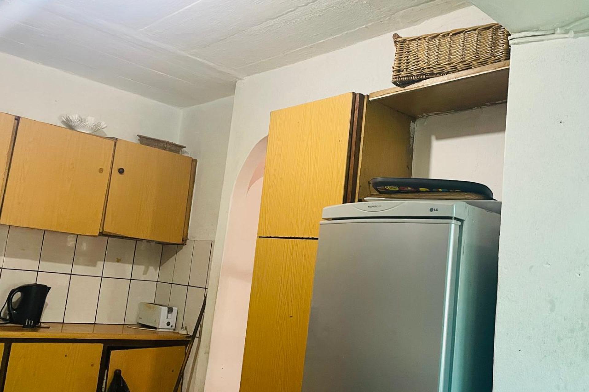 Spacious 4 Bedroom Maisonette for Sale in Valhalla Park