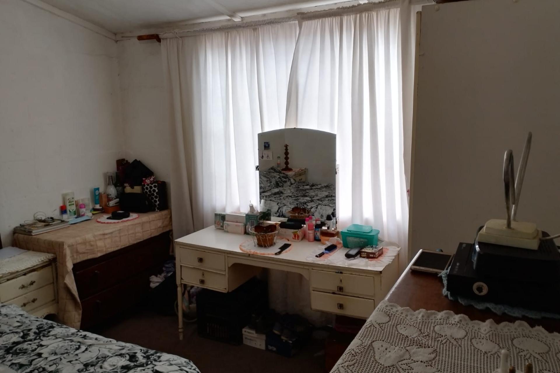 2-Bedroom Home for Sale in Valhalla Park – Large Plot with Expansion Potential