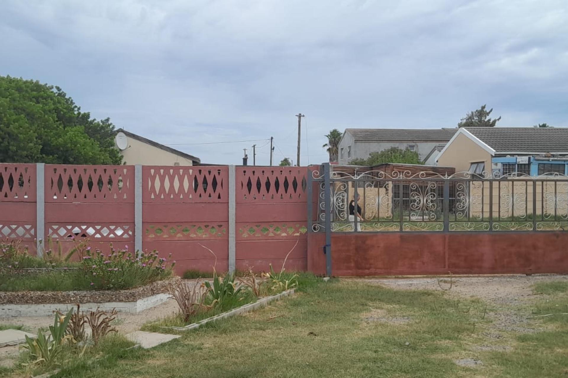 Spacious Three Bedroom House for Sale in Forest Glade - Eerste River