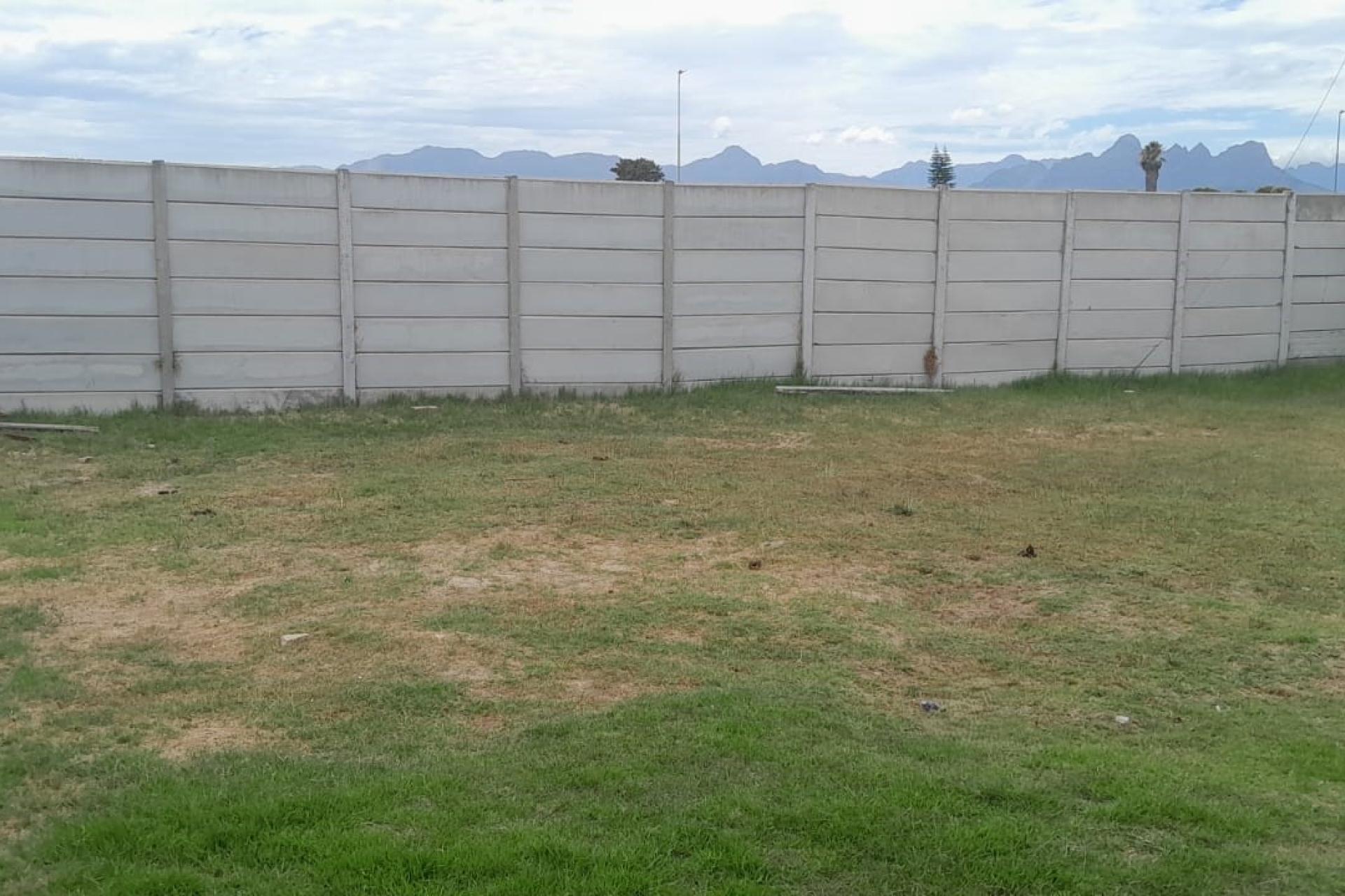 Spacious Three Bedroom House for Sale in Forest Glade - Eerste River