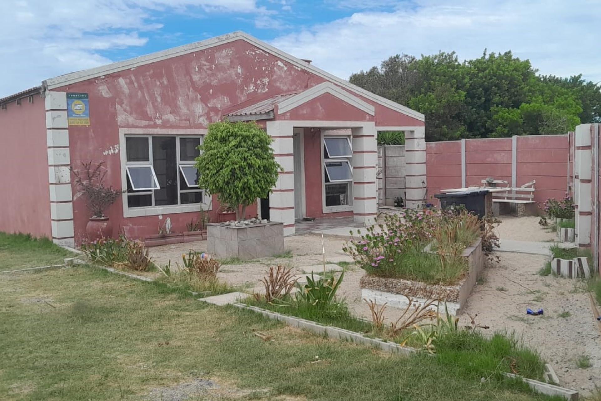 Spacious Three Bedroom House for Sale in Forest Glade - Eerste River