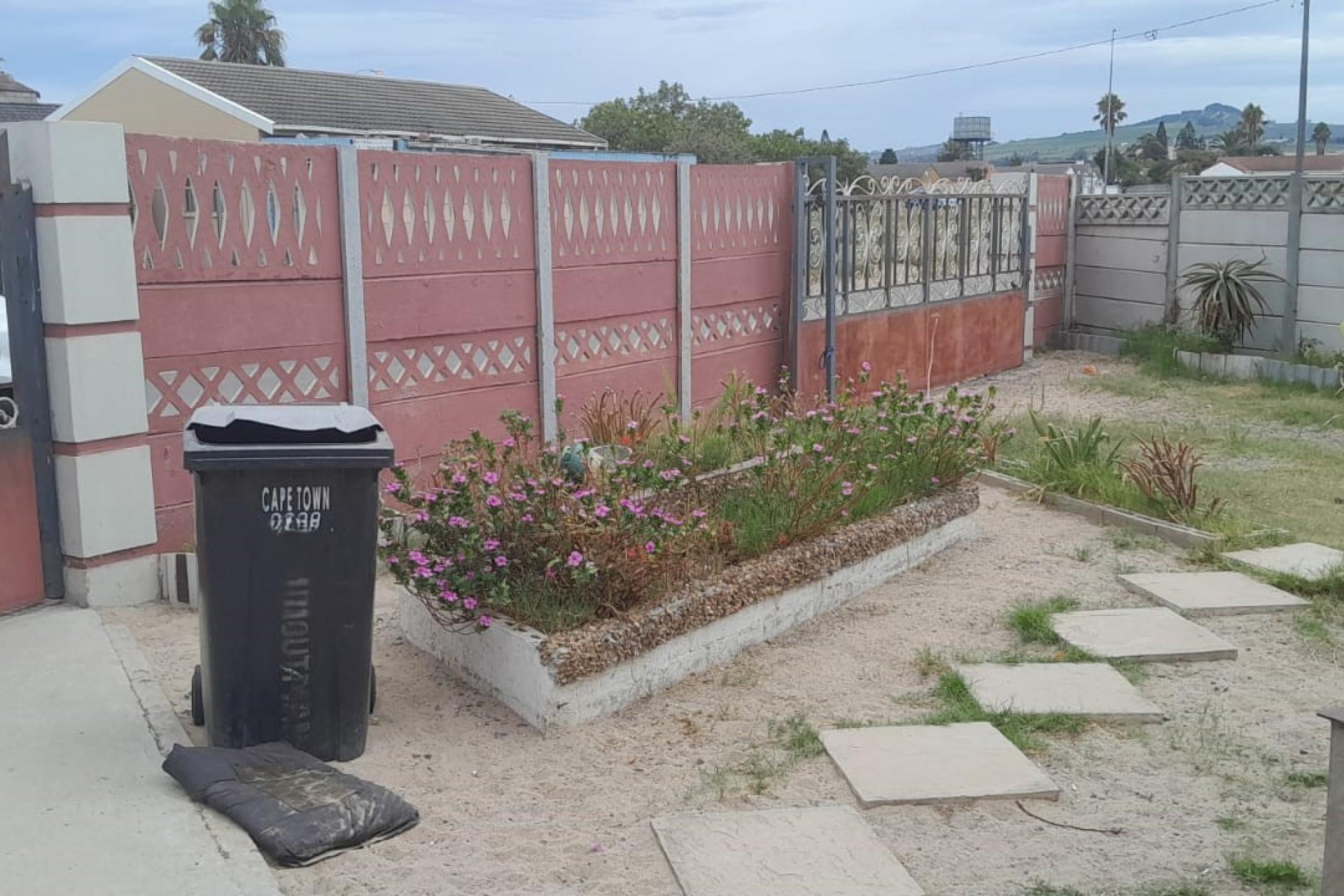 Spacious Three Bedroom House for Sale in Forest Glade - Eerste River