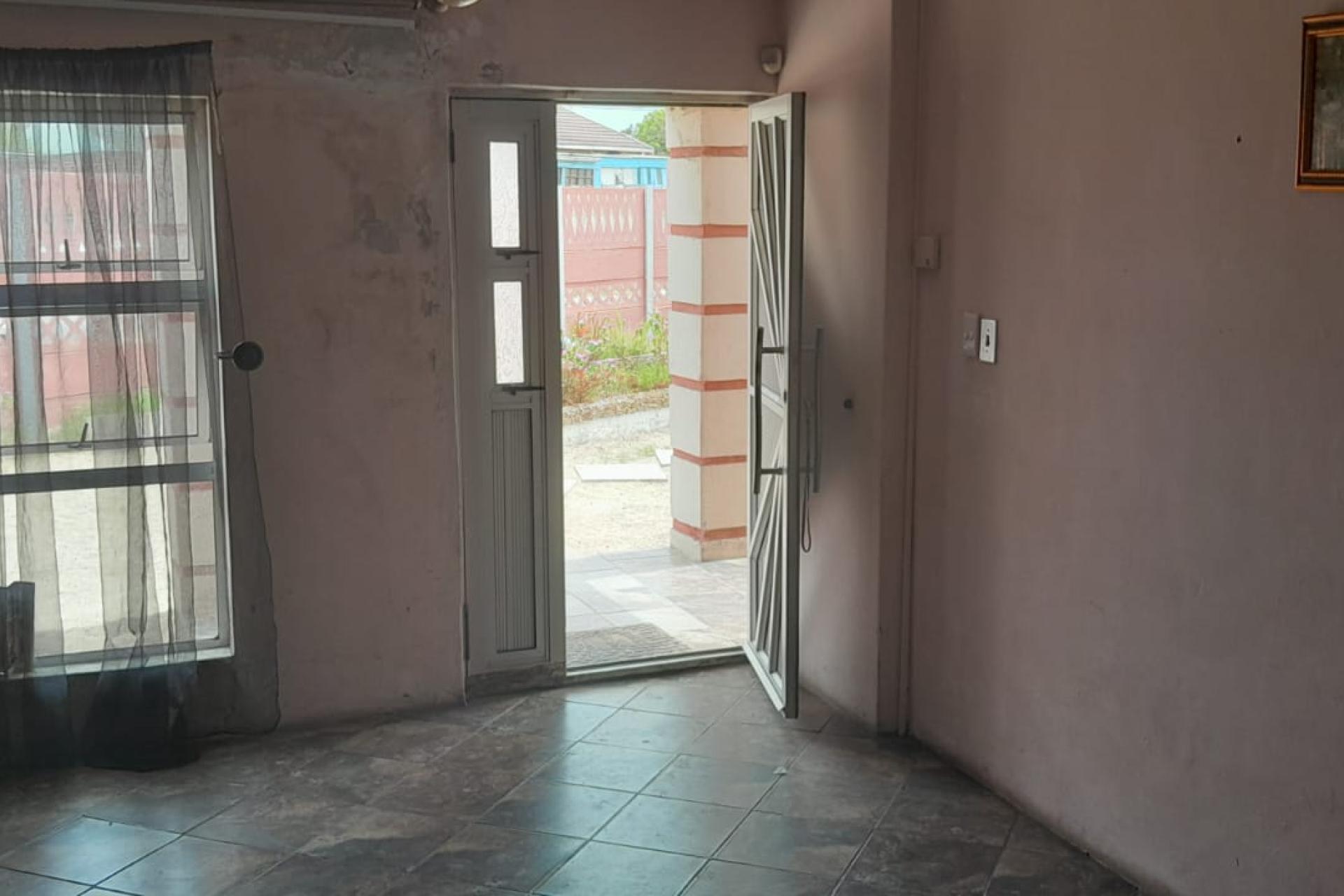 Spacious Three Bedroom House for Sale in Forest Glade - Eerste River