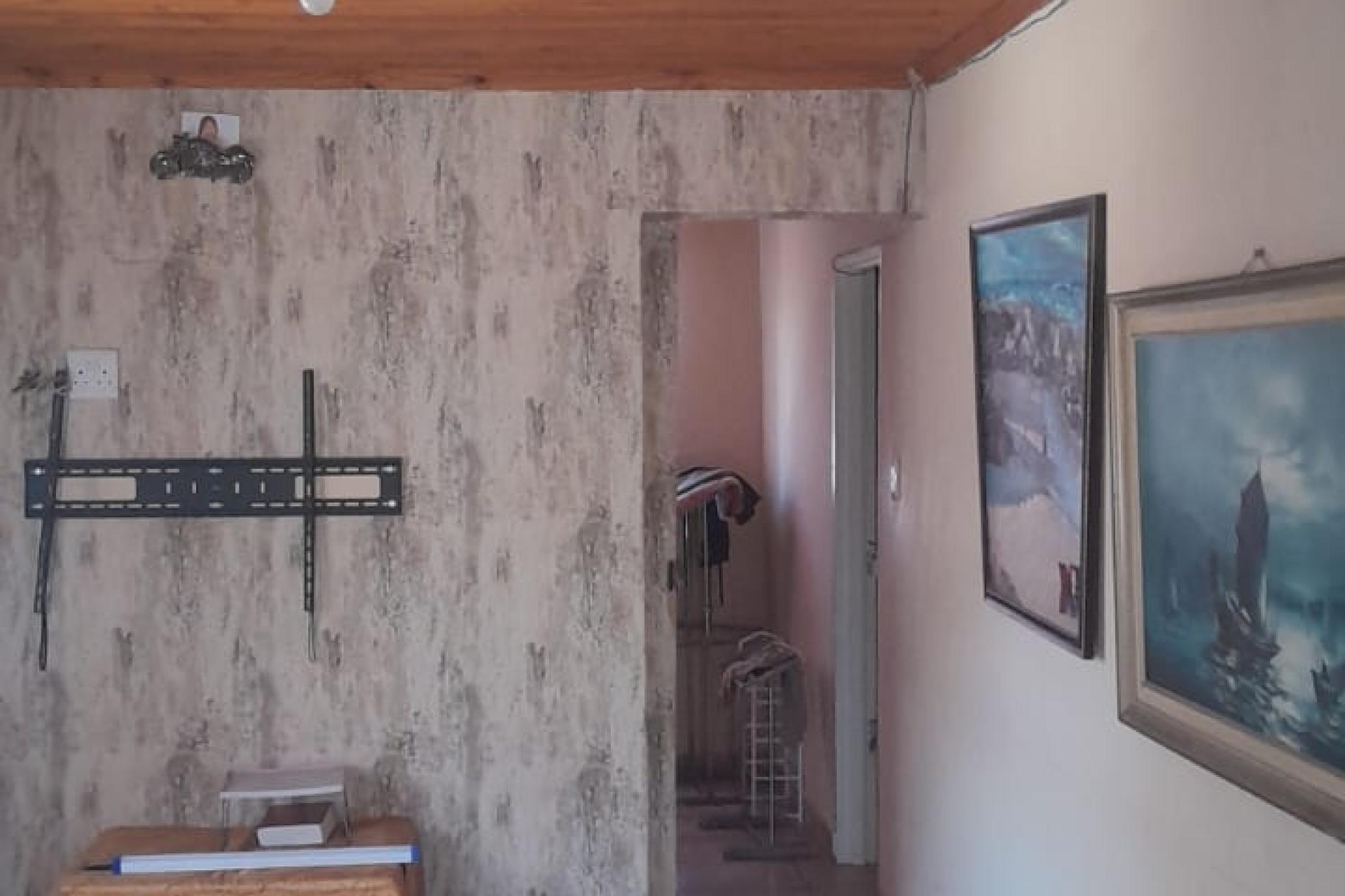 Neat & Well Maintained Family Home for Sale – Macassar