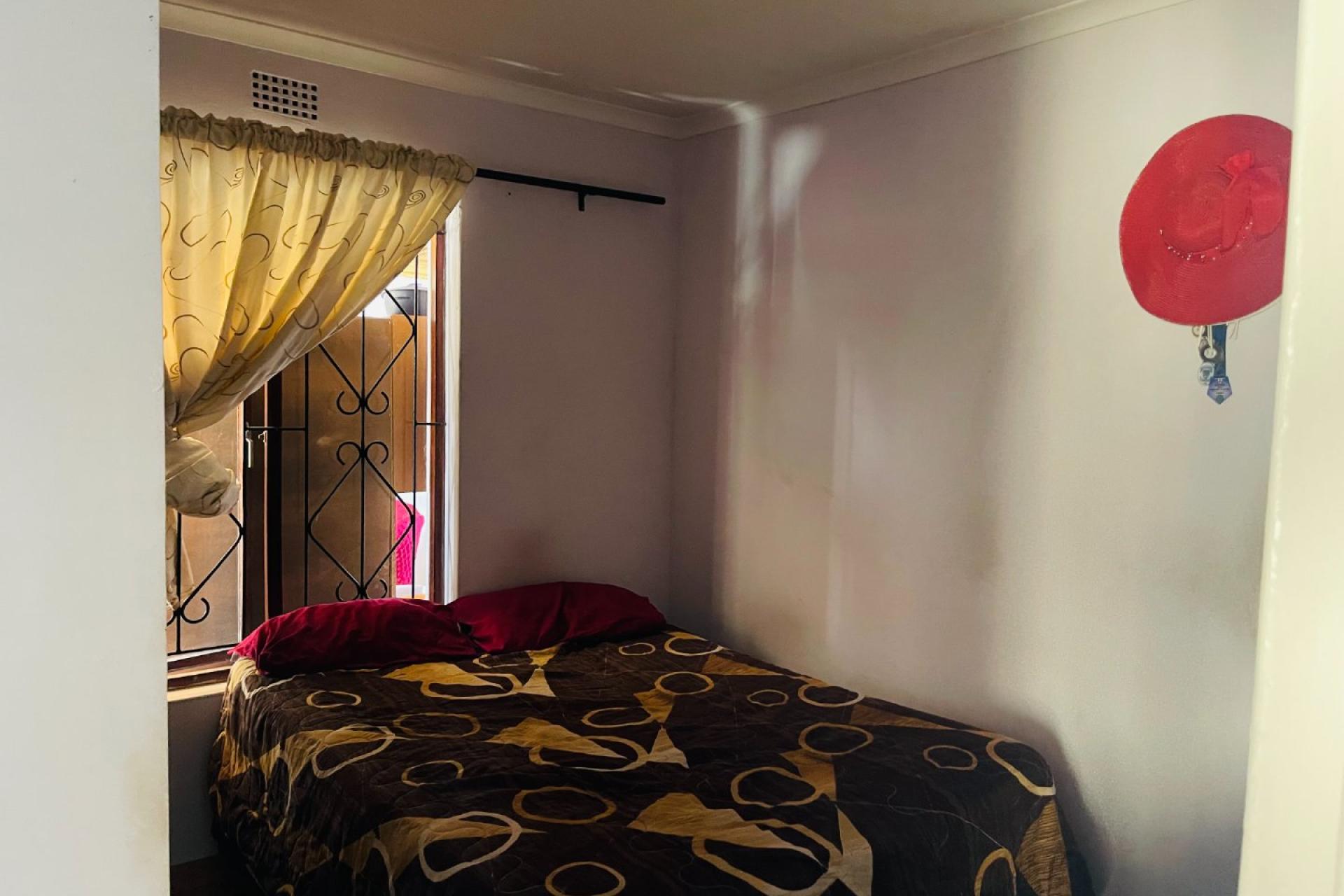 SOLE AND EXCLUSIVE MANDATE! 3-Bedroom Home for Sale in Santana Village, Eerste RiverSOLE AND EXCLUSIVE MANDATE! 3-Bedroom Home for Sale in Santana Village, Eerste River