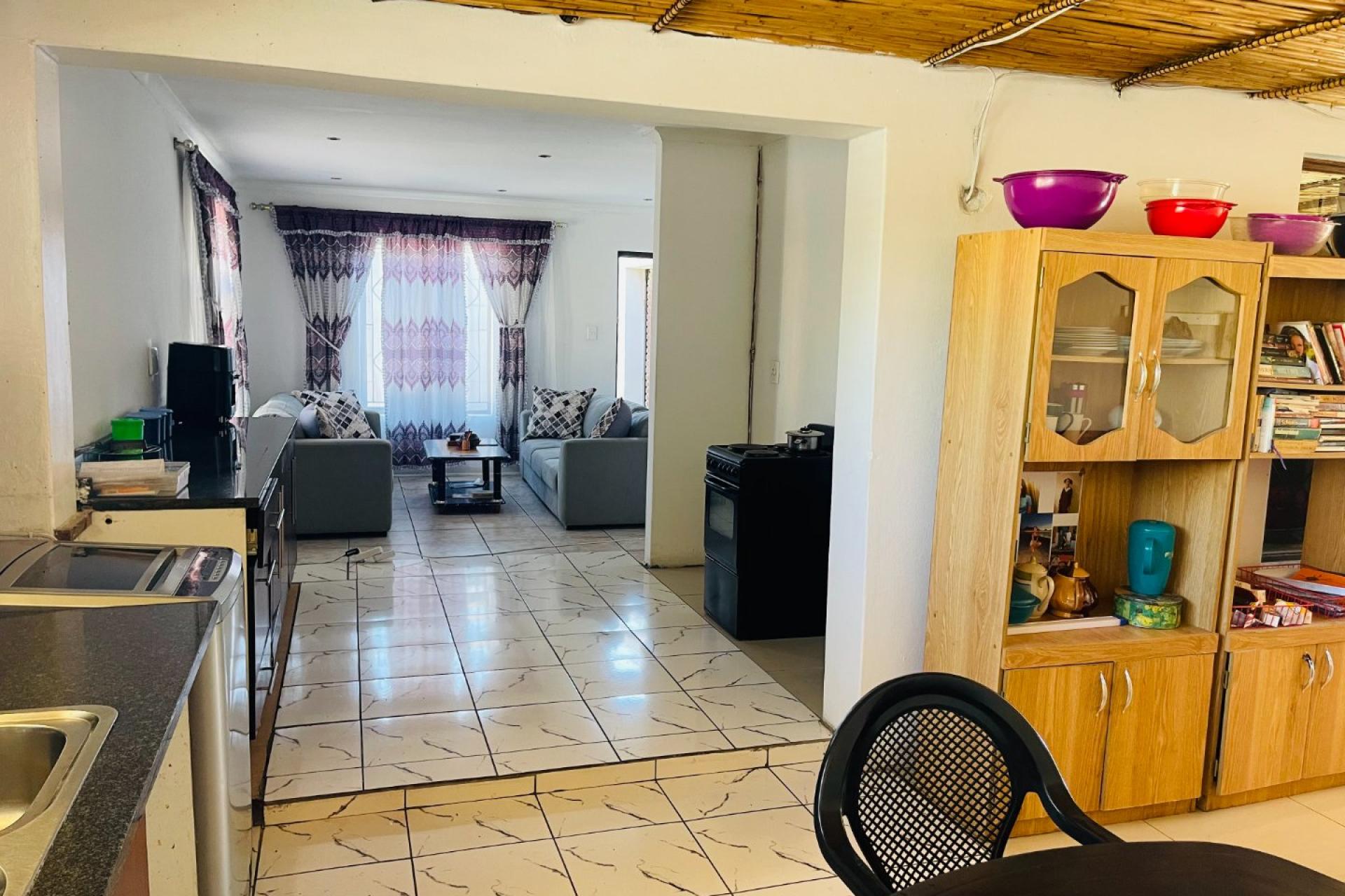 SOLE AND EXCLUSIVE MANDATE! 3-Bedroom Home for Sale in Santana Village, Eerste RiverSOLE AND EXCLUSIVE MANDATE! 3-Bedroom Home for Sale in Santana Village, Eerste River