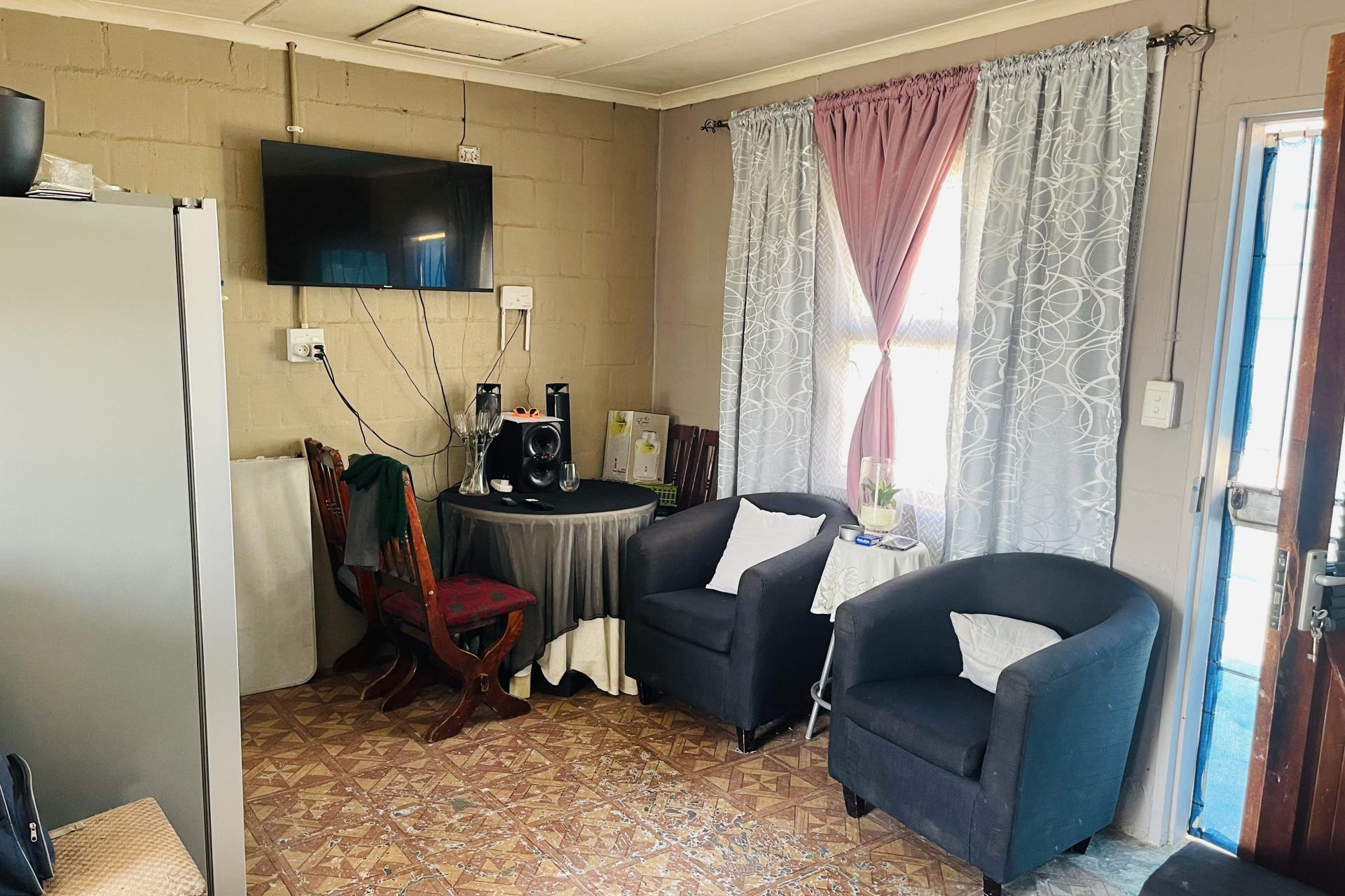 Sole and Exclusive Mandate! Charming 2-Bedroom Home for Sale in New Beginning, Blue Downs