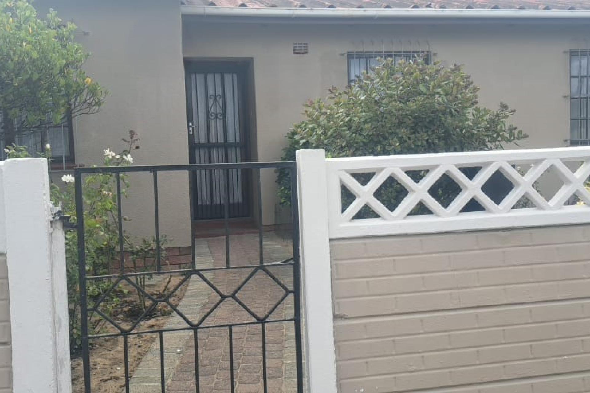 Stunning 3 Bedroom Family Home for Sale - Macassar