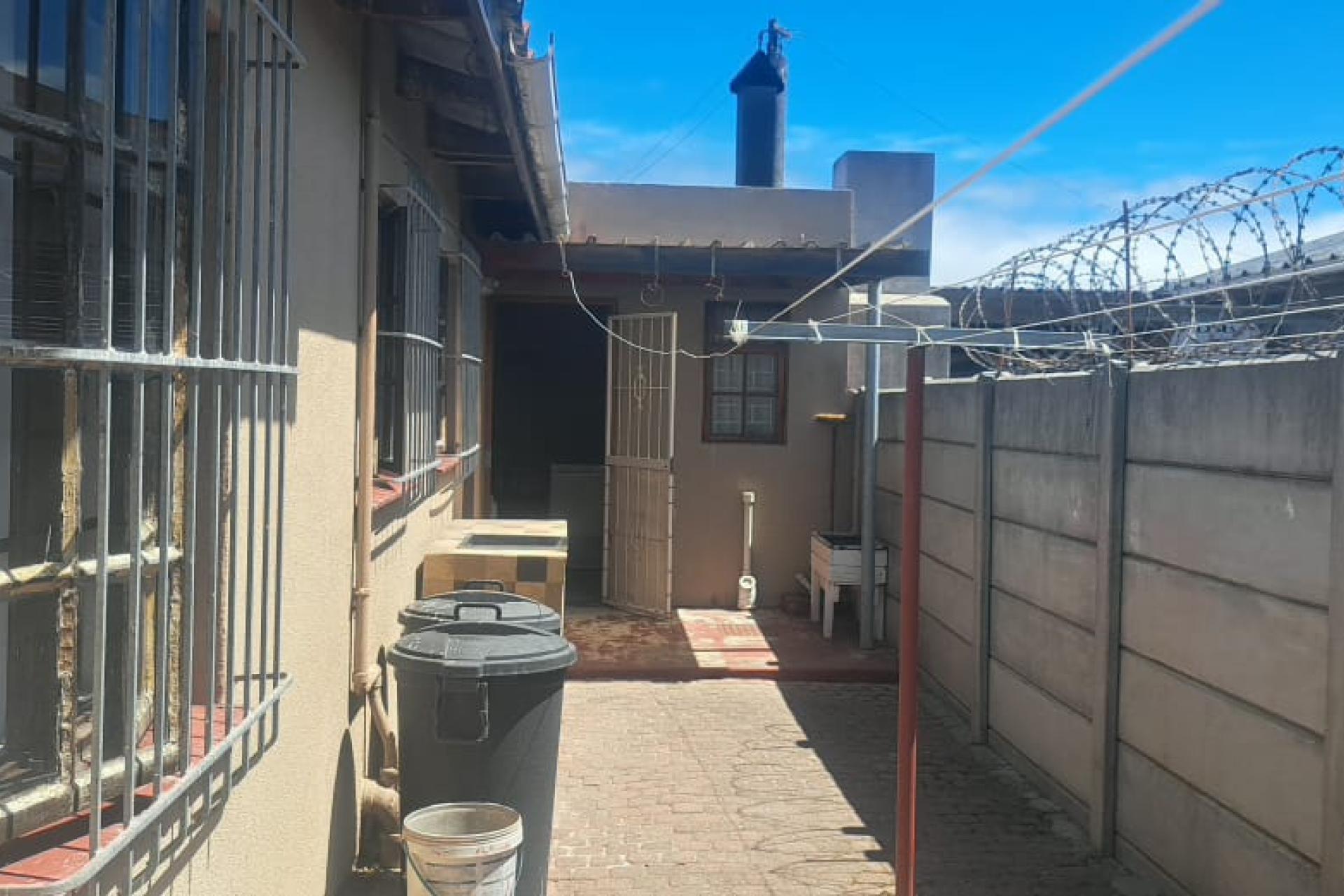 Stunning 3 Bedroom Family Home for Sale - Macassar