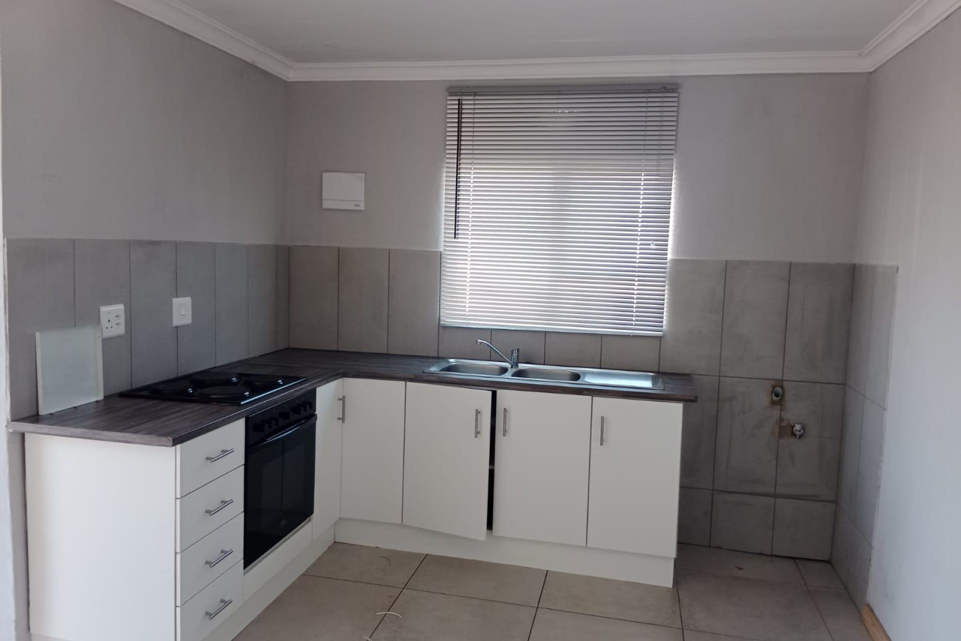 3 Bedroom House with a 1 Bedroom Flatlet for Sale in Silwood Views