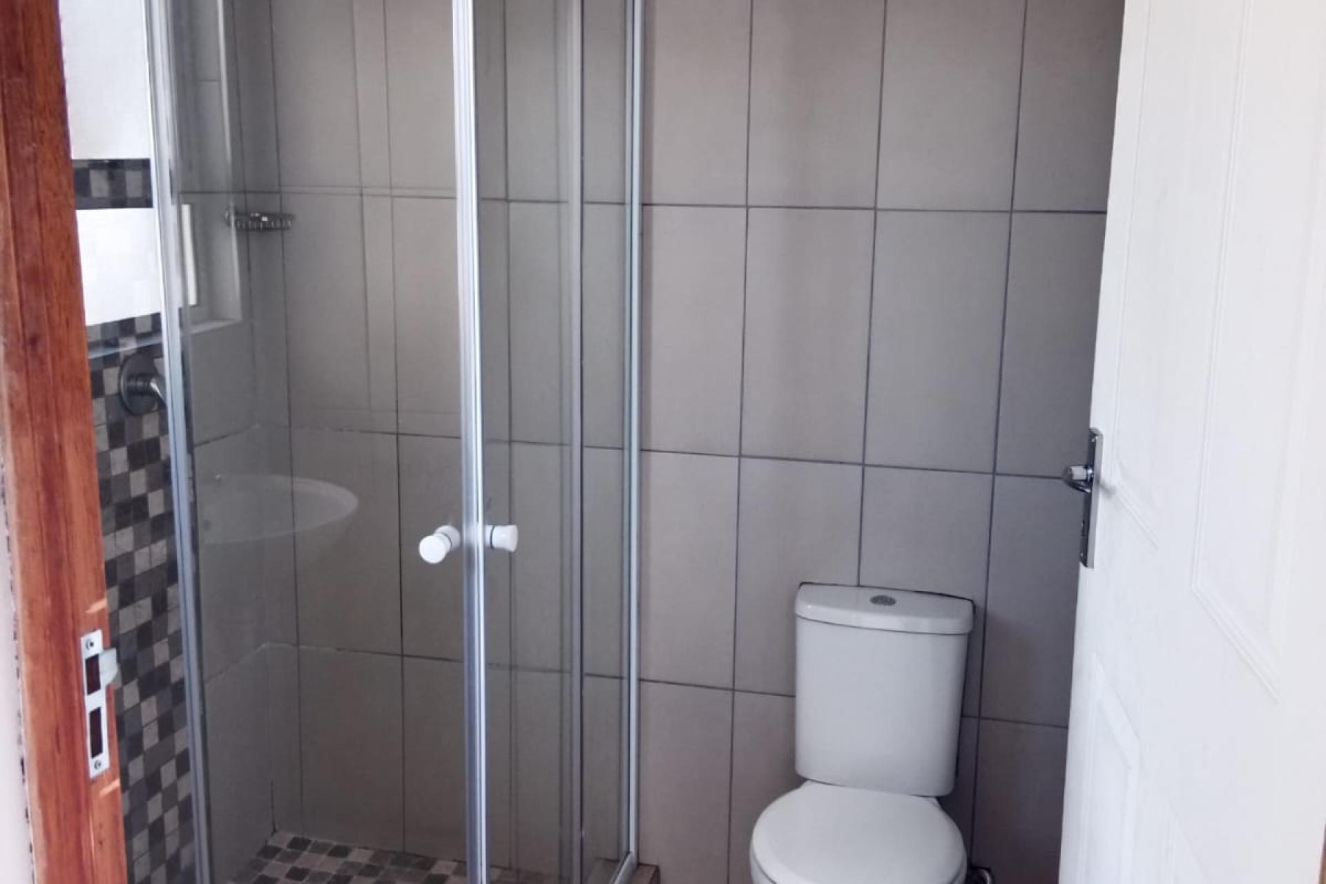 3 Bedroom House with a 1 Bedroom Flatlet for Sale in Silwood Views