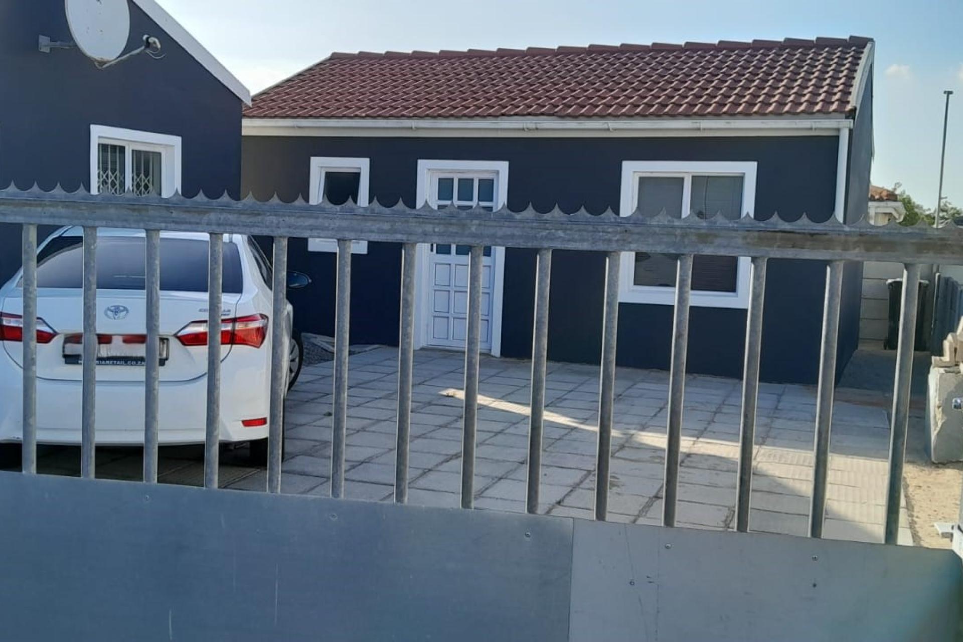 3 Bedroom House with a 1 Bedroom Flatlet for Sale in Silwood Views