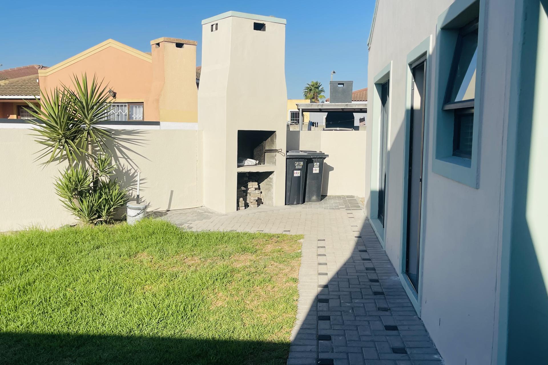 Stunning 3-Bedroom Home in Sought-After Vredelust, Kuils River