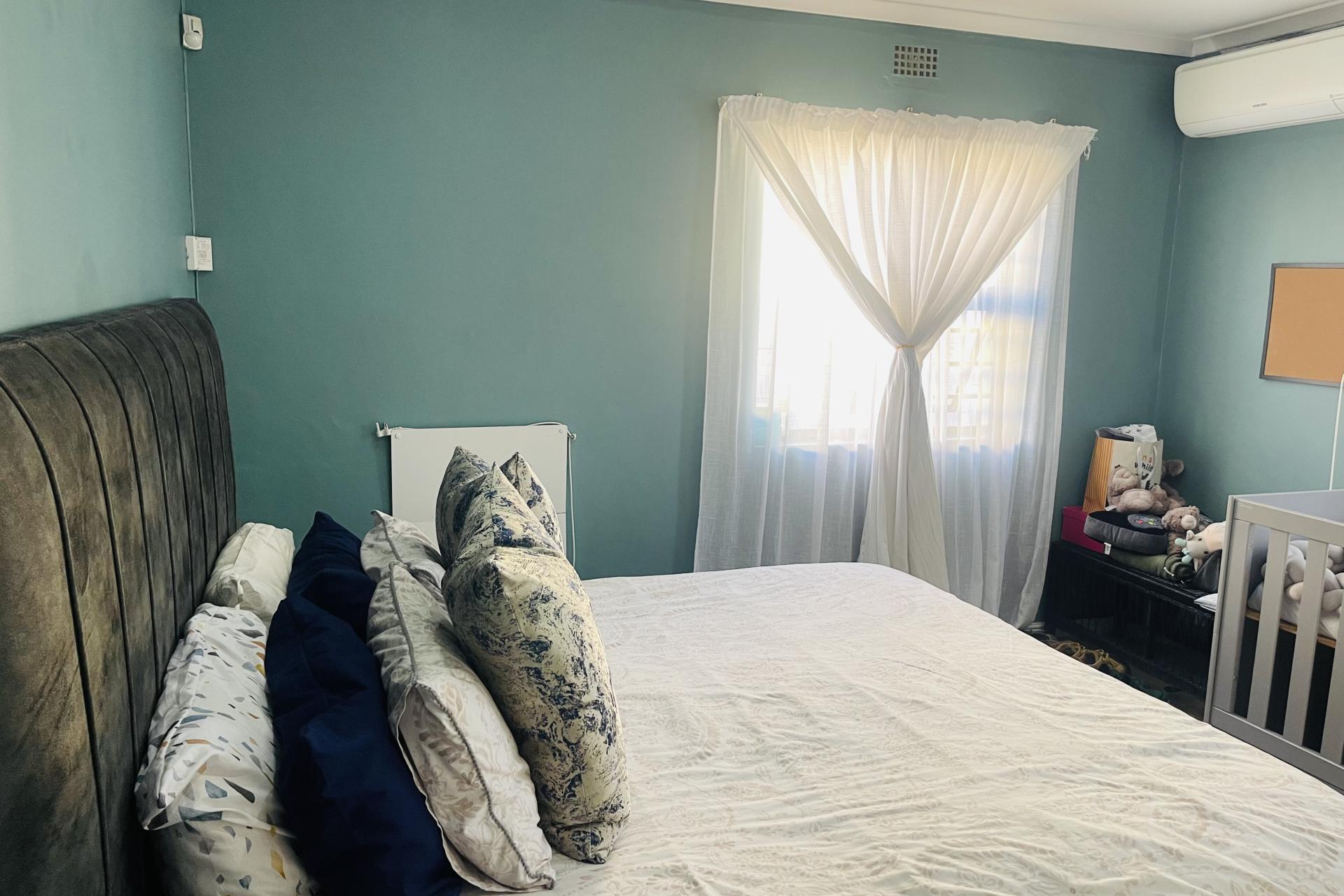 Stunning 3-Bedroom Home in Sought-After Vredelust, Kuils River