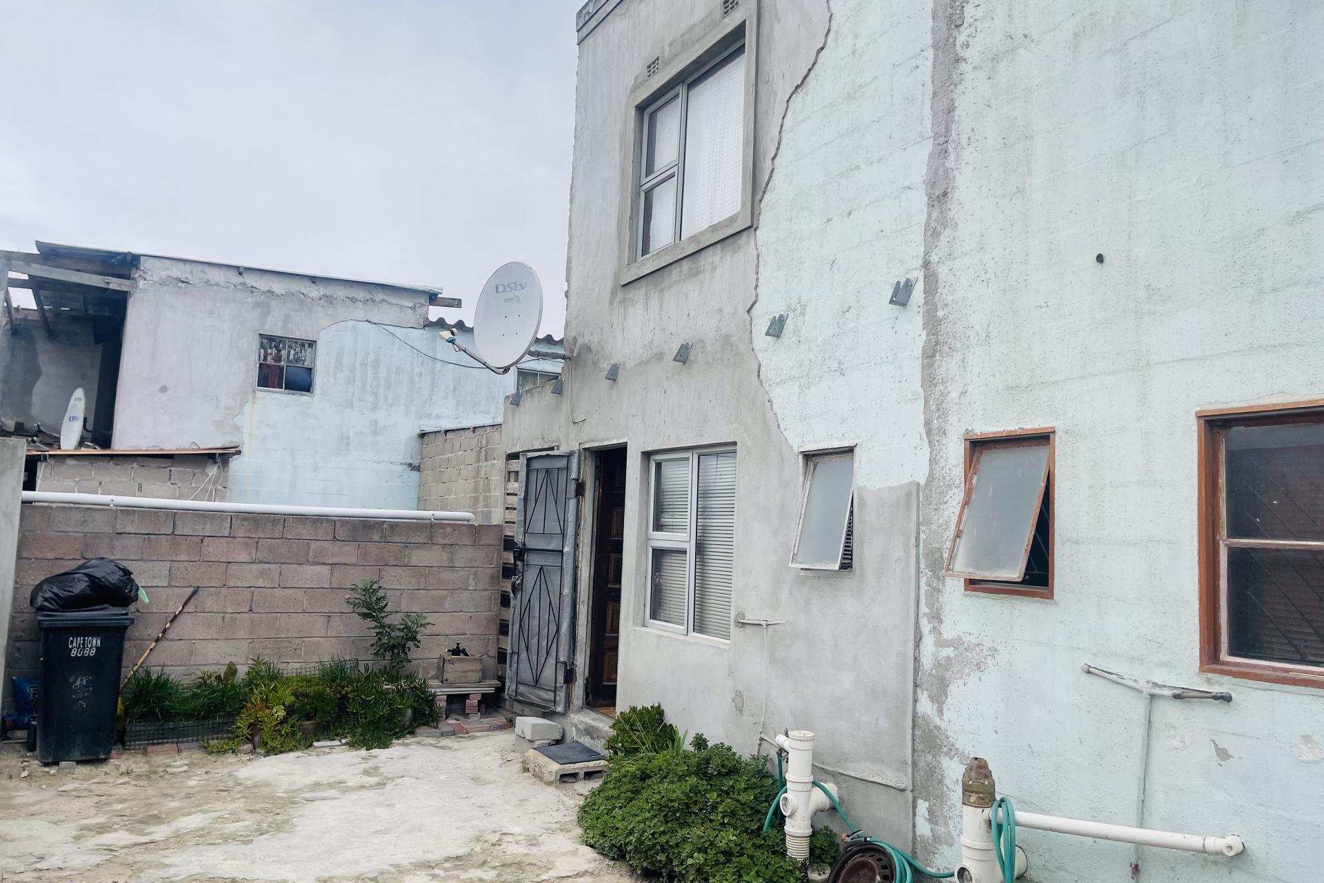 SOLE & EXCLUSIVE MANDATE! 1 Bedroom Apartment for Sale Marcus Garvey Philippi East