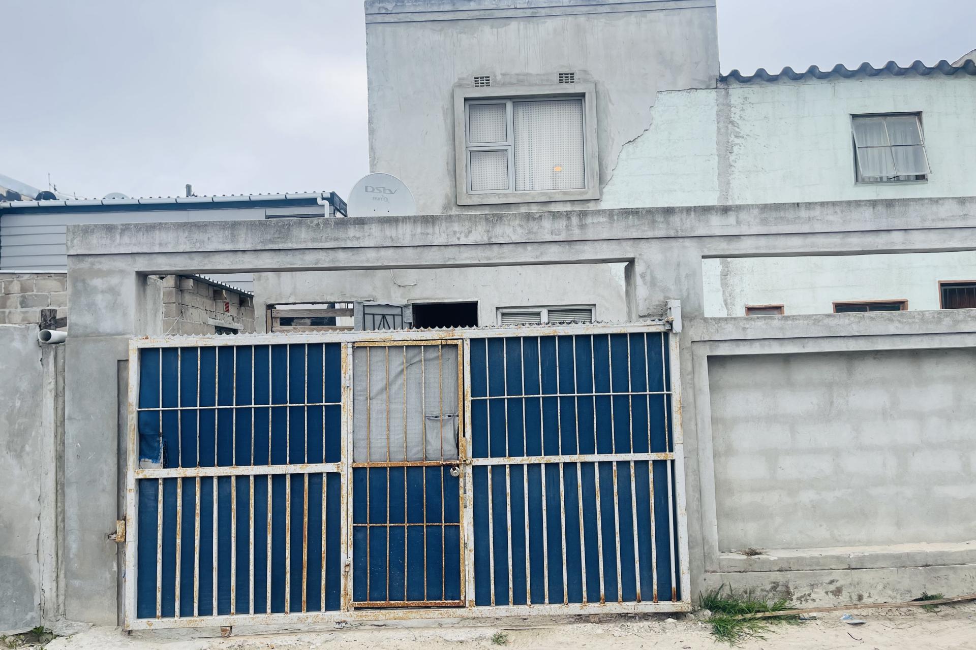 SOLE & EXCLUSIVE MANDATE! 1 Bedroom Apartment for Sale Marcus Garvey Philippi East