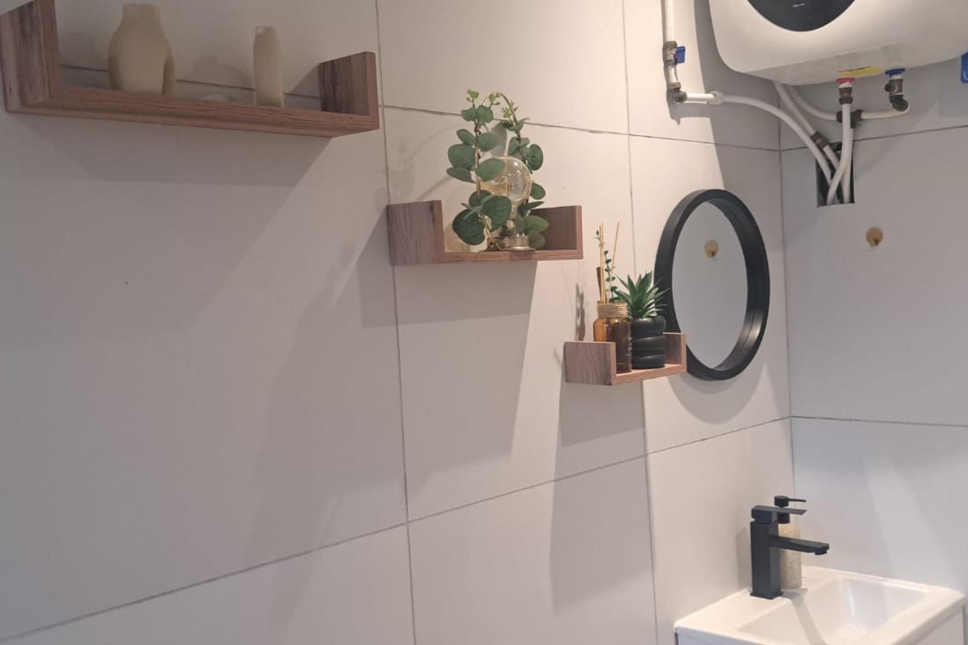 Beautiful & Neat 2-Bedroom Home – A Must to View!