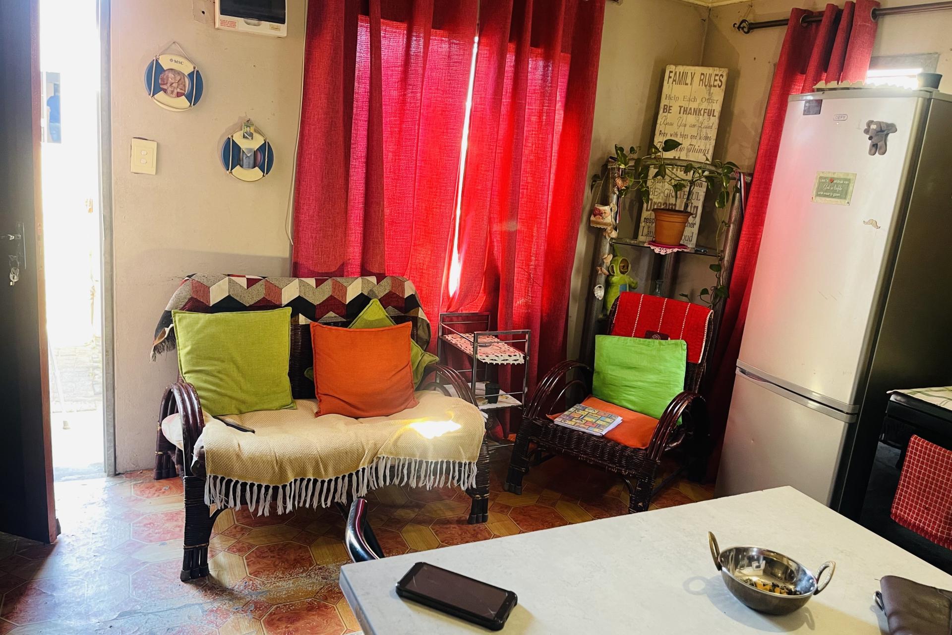 CHARMING 2 BEDROOM HOME FOR SALE FOREST VILLAGE 