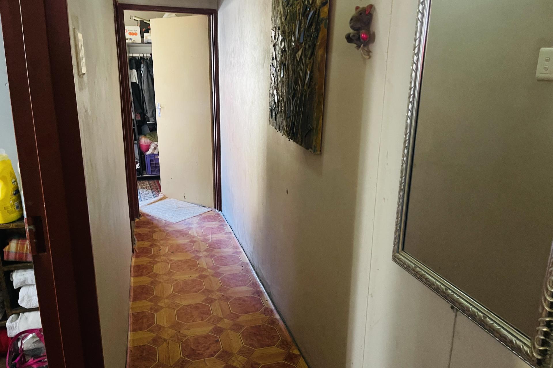 CHARMING 2 BEDROOM HOME FOR SALE FOREST VILLAGE 