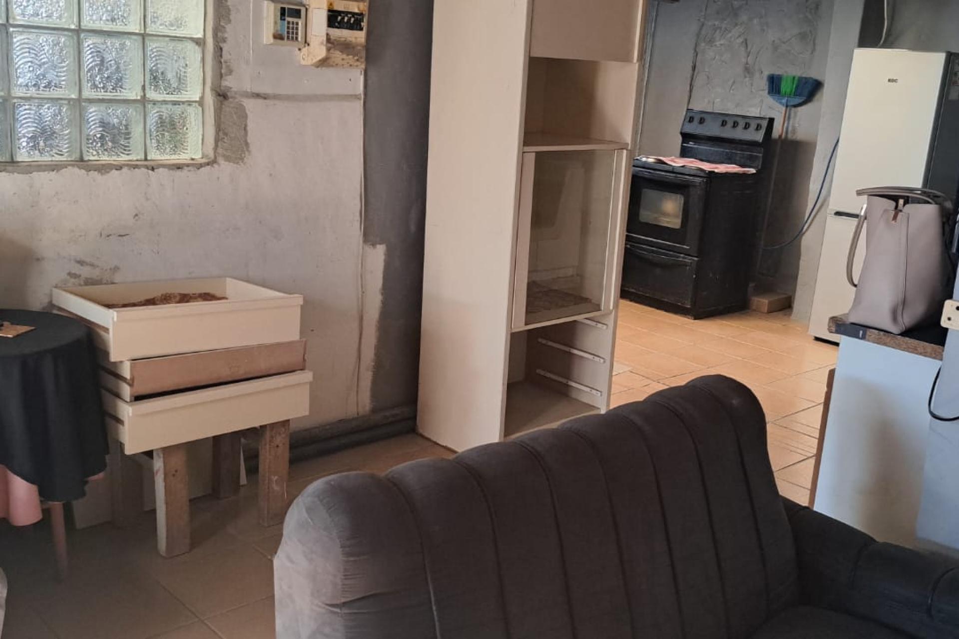 2 Bedroom Home - Conveniently Located